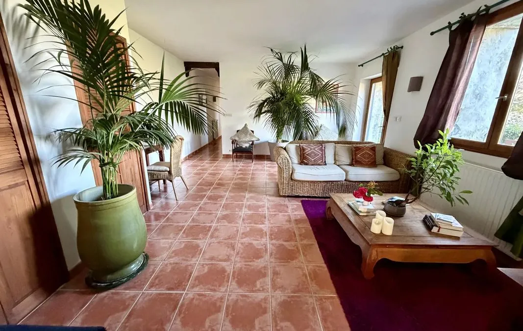 Photo 5