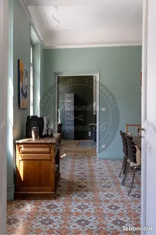 Photo 6