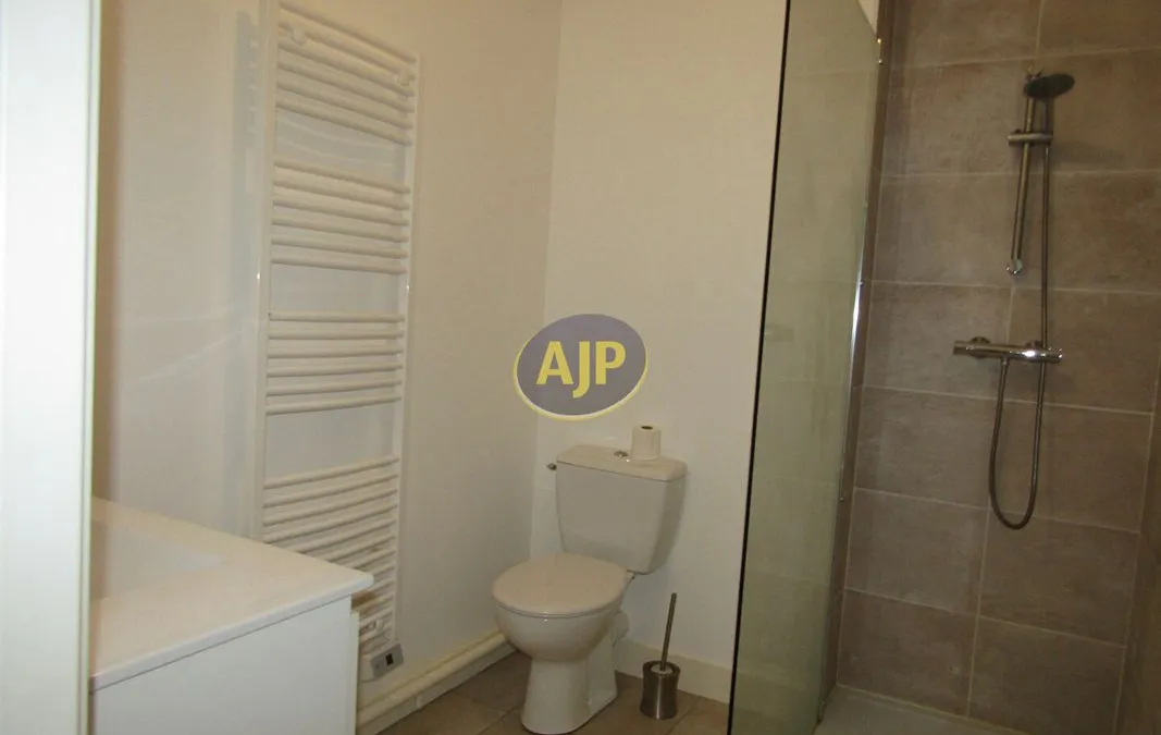 Photo 15