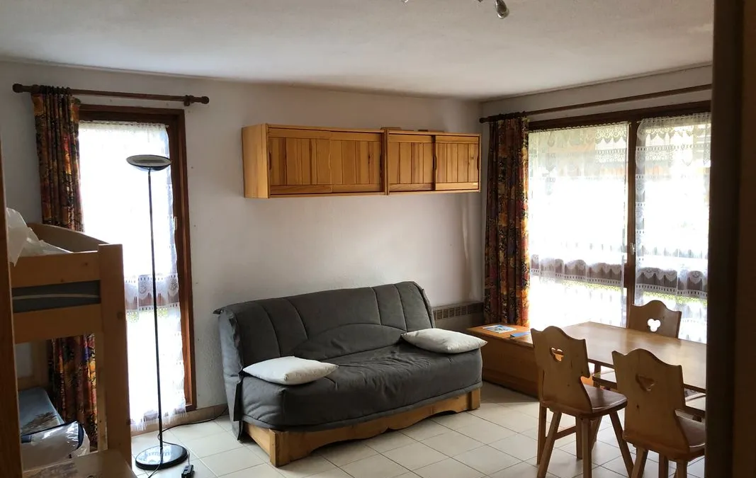 Photo 3