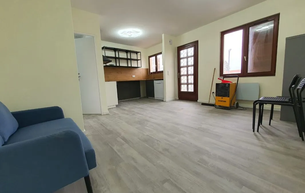 Photo 6