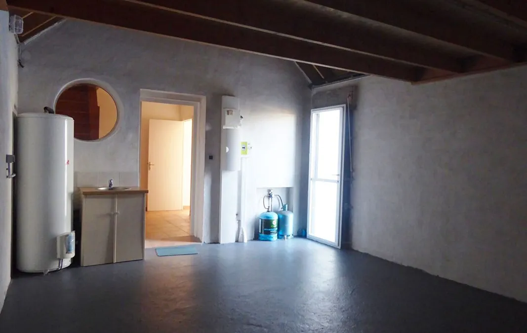 Photo 10