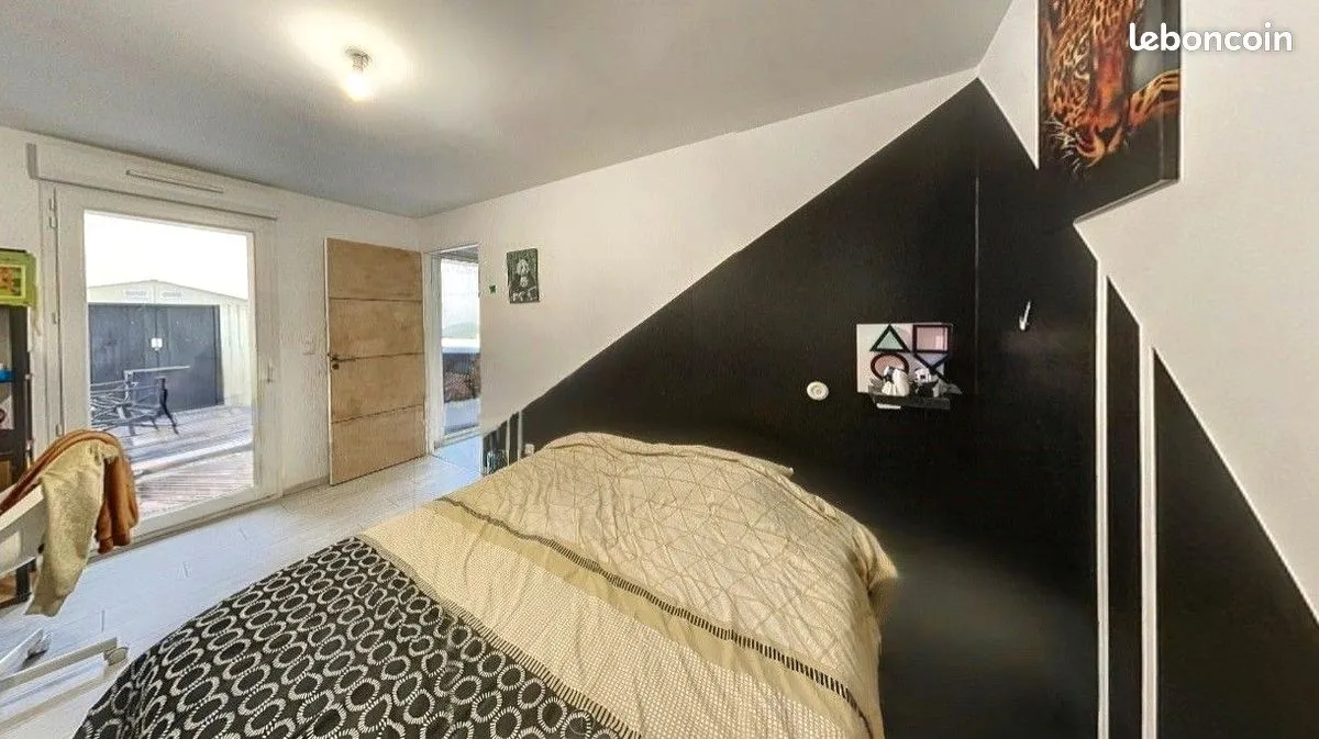 Photo 6