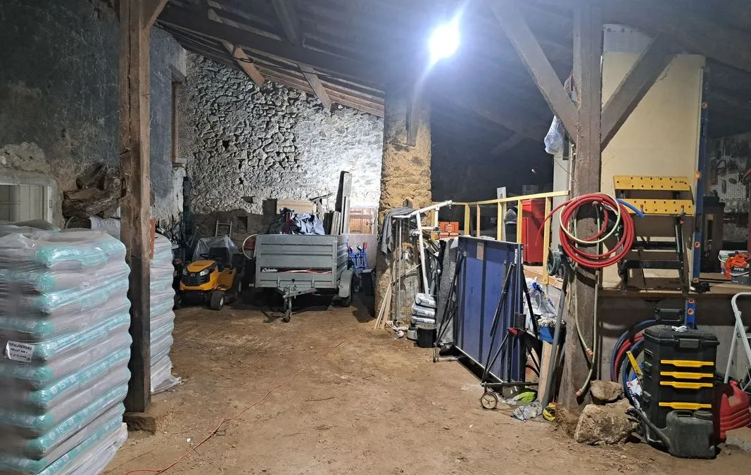 Photo 18