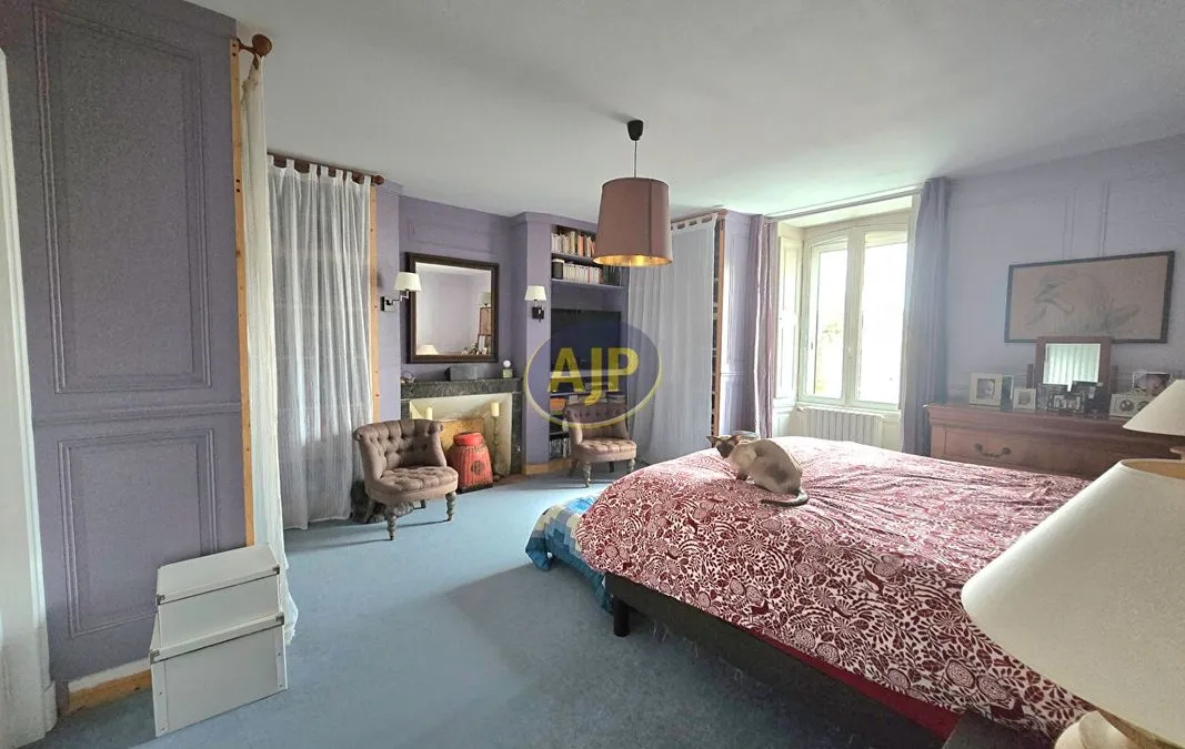 Photo 9