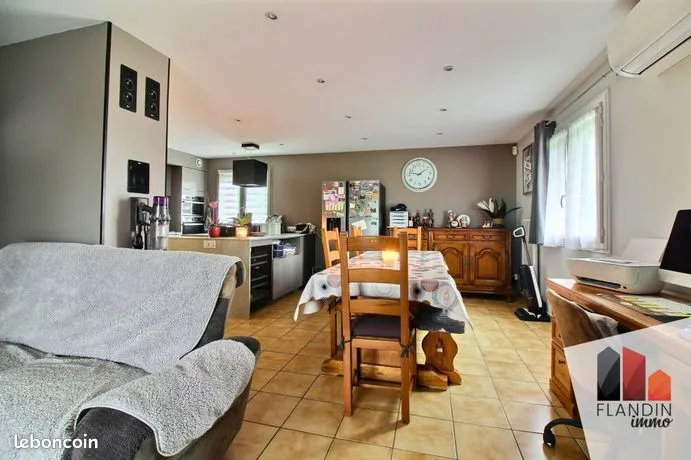 Photo 3