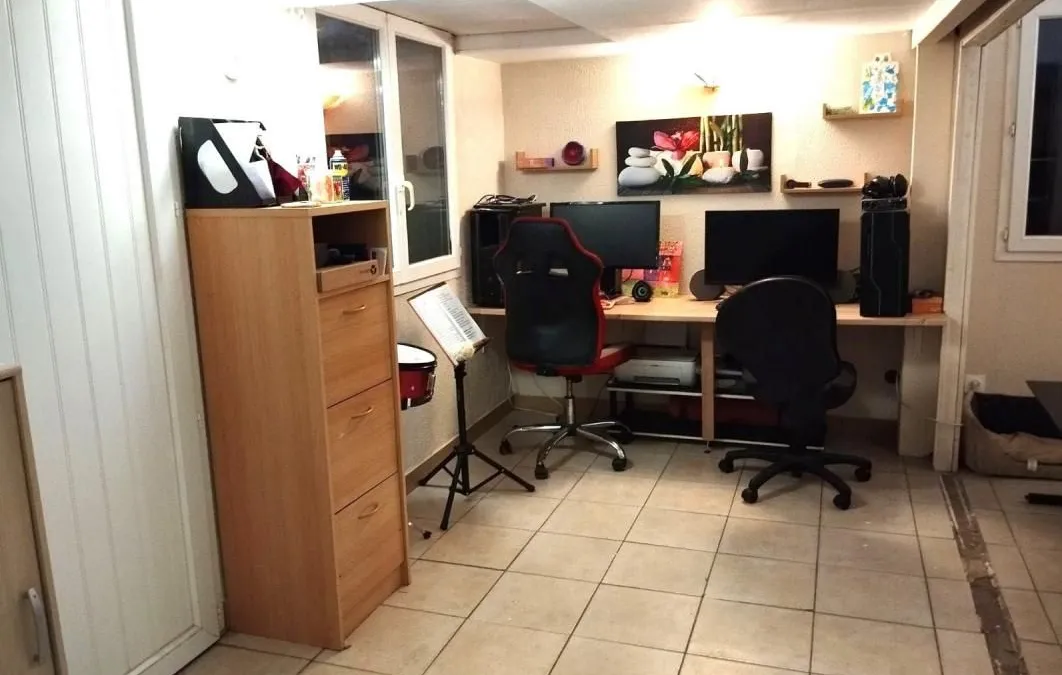 Photo 10