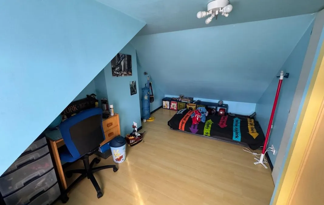 Photo 9