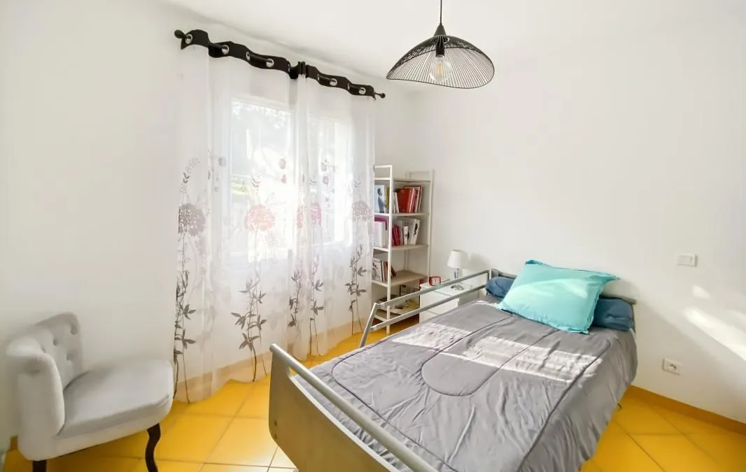Photo 13