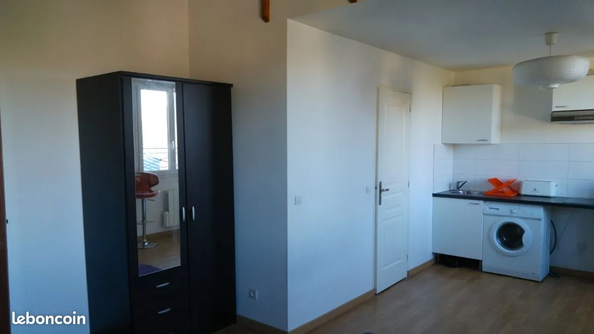 Photo 3