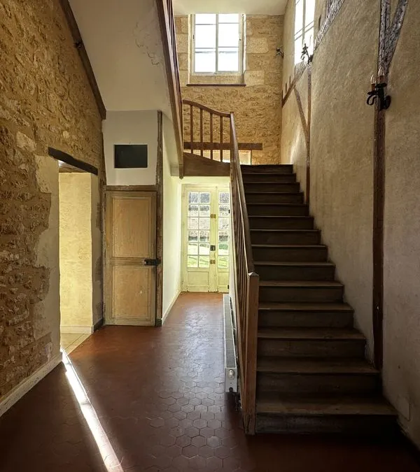Photo 6