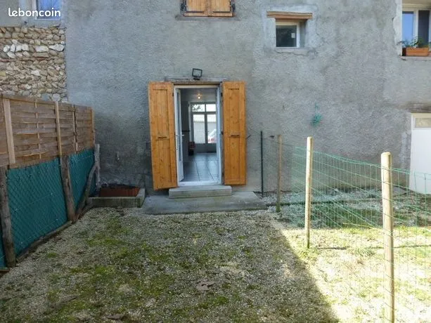 Photo 2