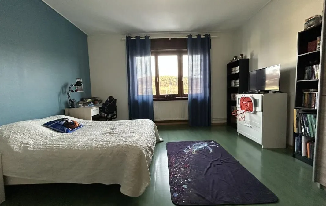 Photo 8