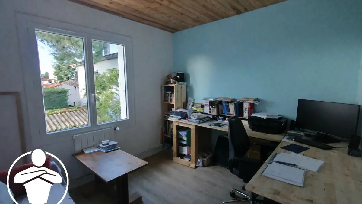 Photo 6