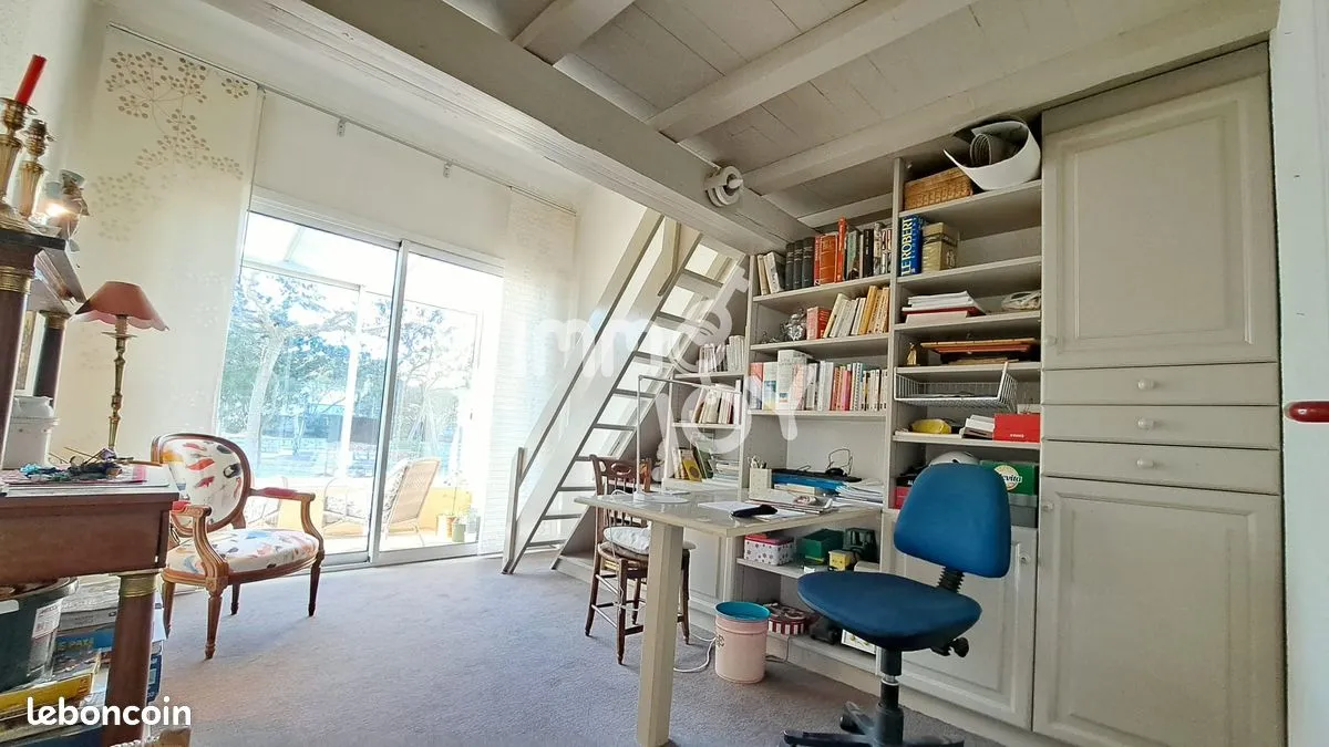 Photo 19