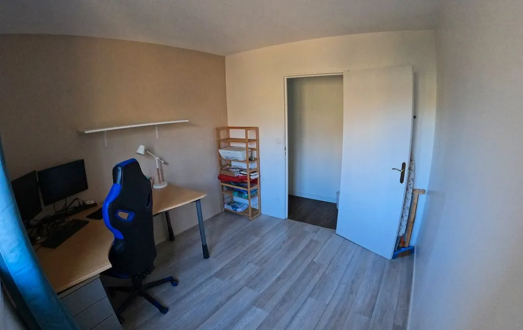 Photo 12