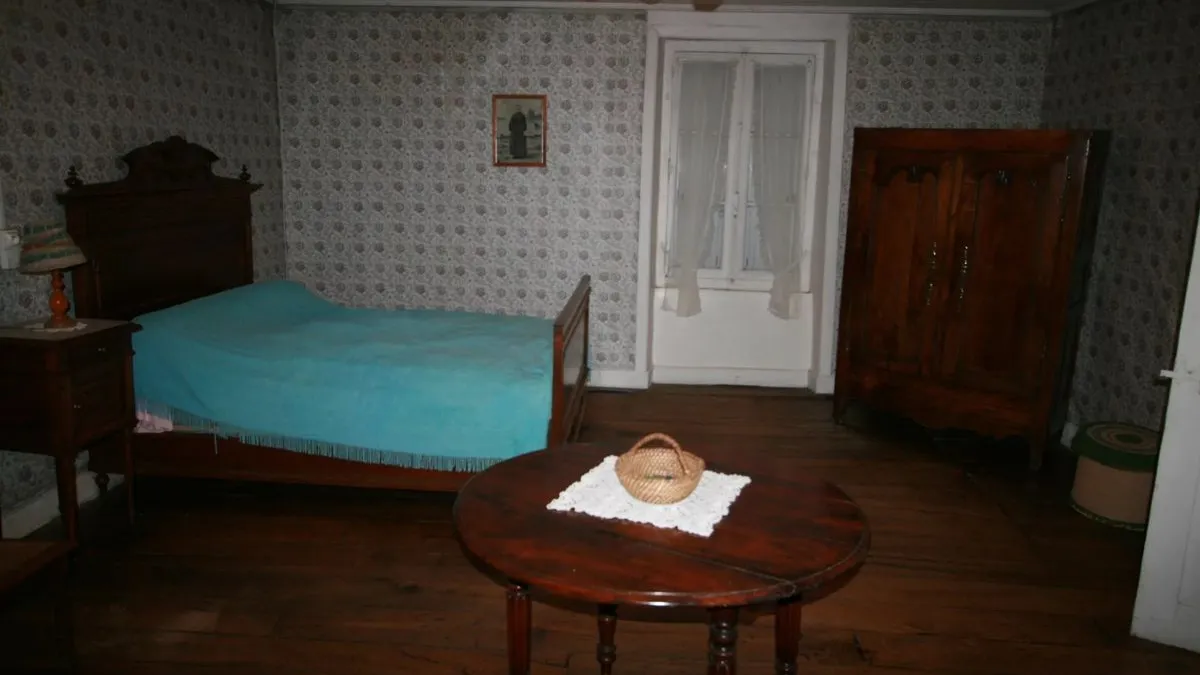 Photo 9