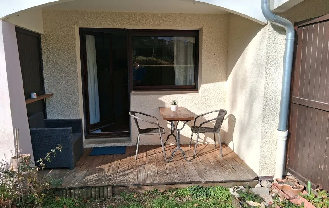 Photo 3