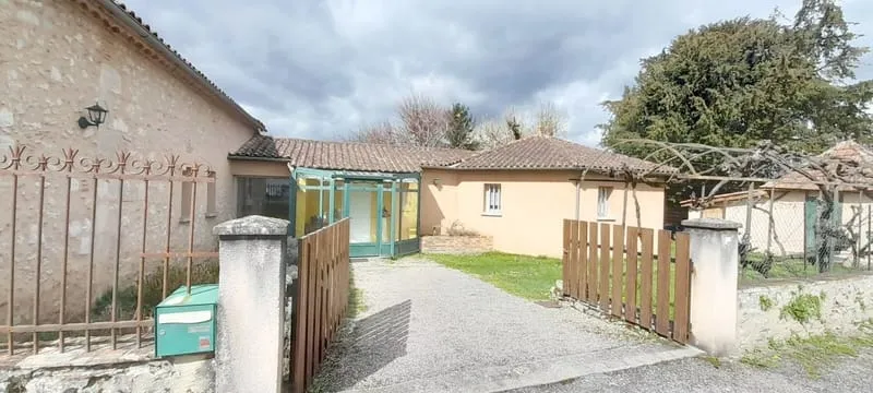 Photo 18