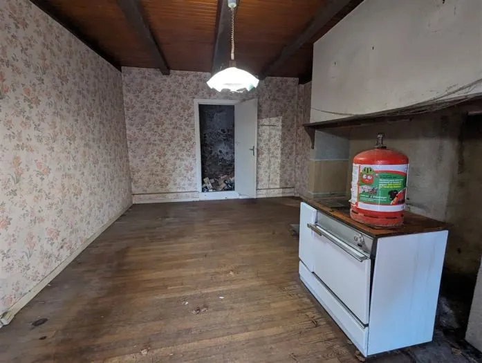 Photo 8