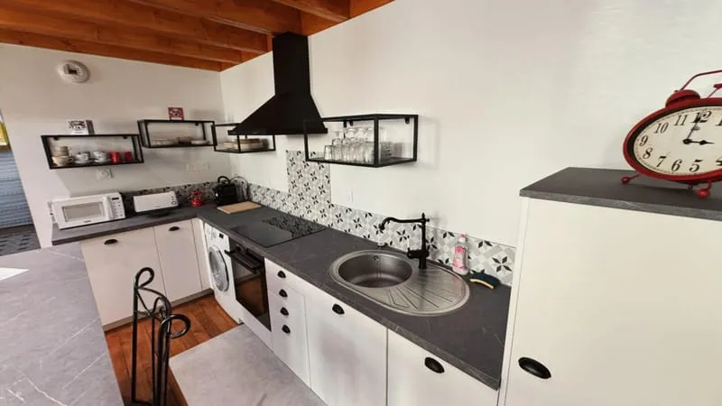 Photo 5