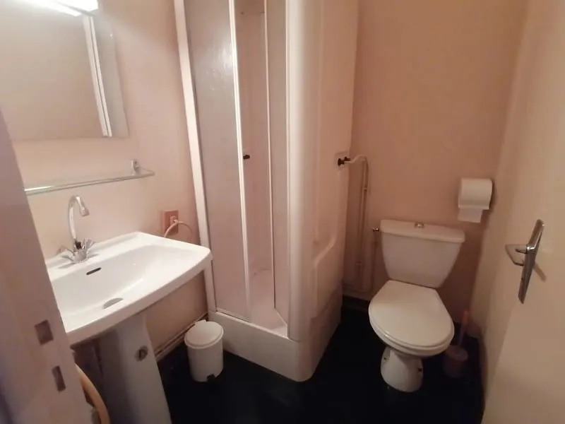 Photo 9