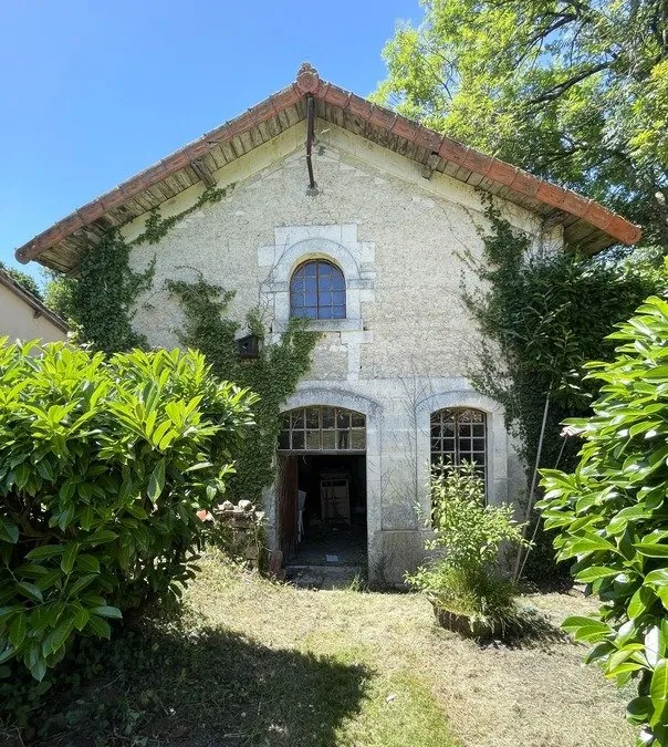 Photo 23
