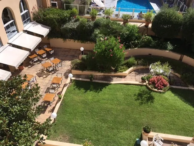 Photo 13