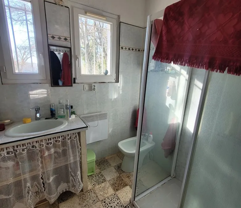 Photo 12