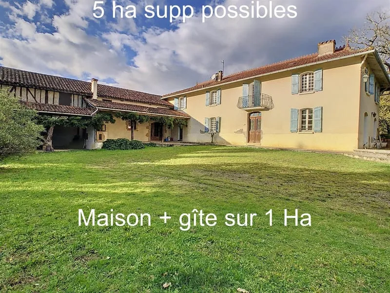 Photo 1