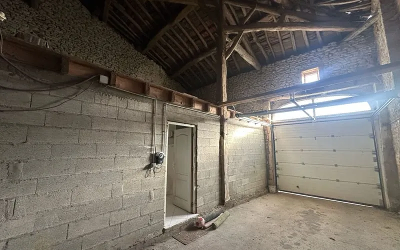 Photo 18