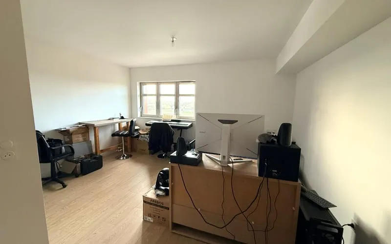 Photo 2