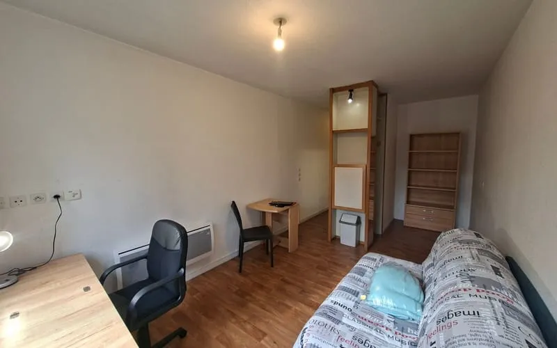 Photo 8