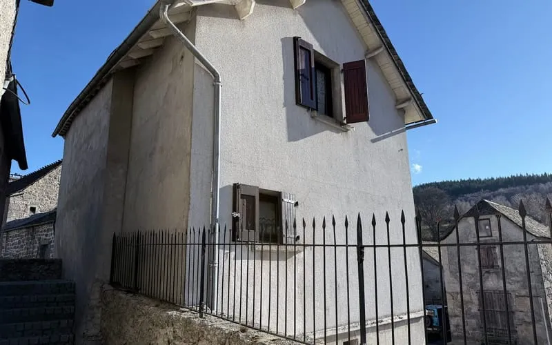 Photo 10