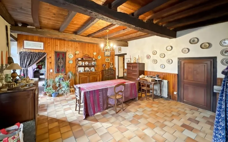 Photo 12