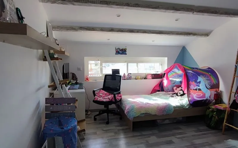 Photo 10
