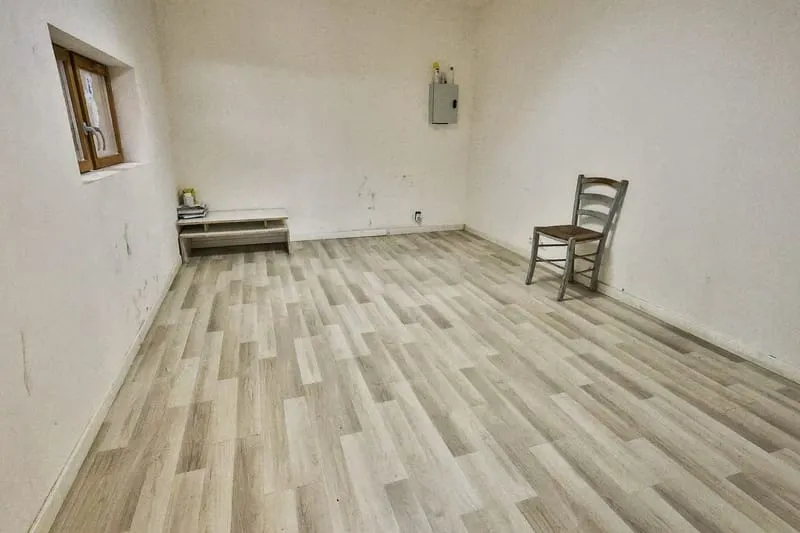 Photo 8