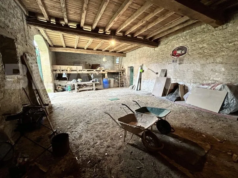Photo 14
