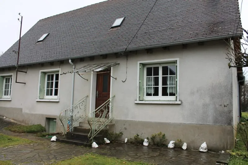 Photo 1