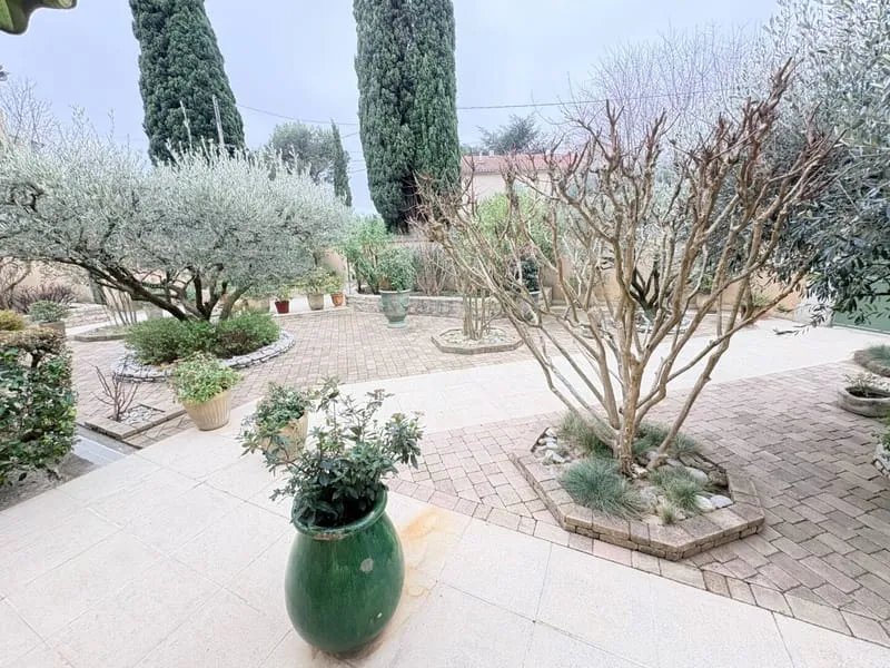 Photo 22