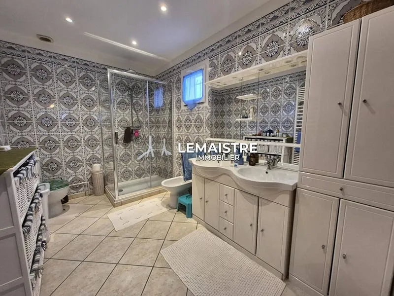 Photo 13