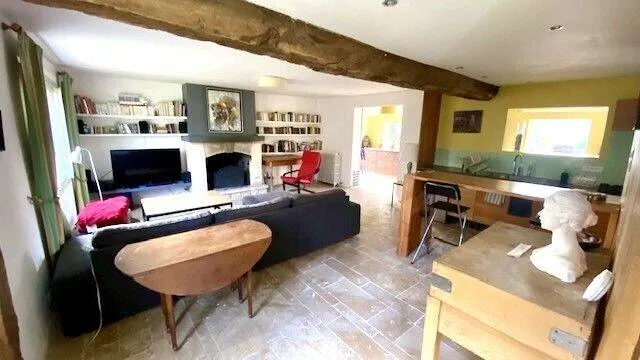 Photo 3