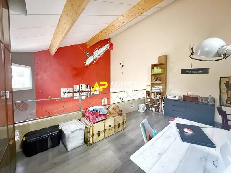 Photo 16