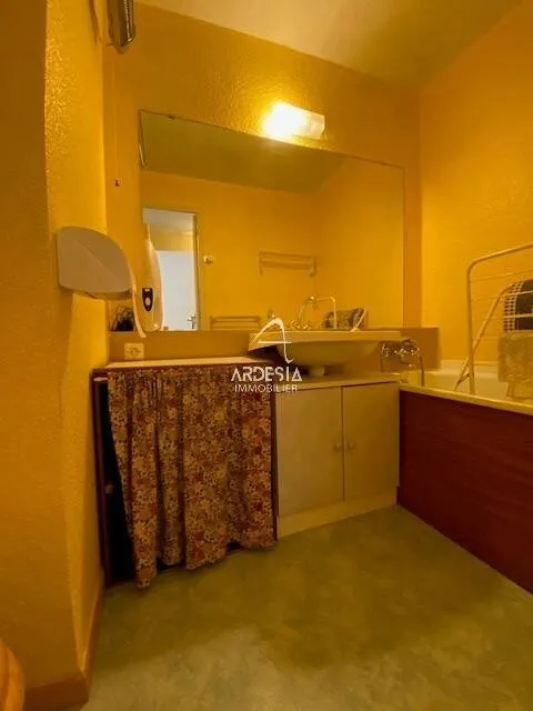 Photo 8