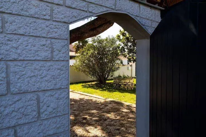 Photo 19