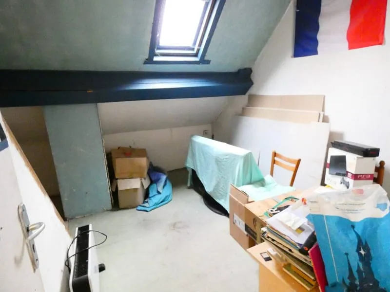 Photo 8