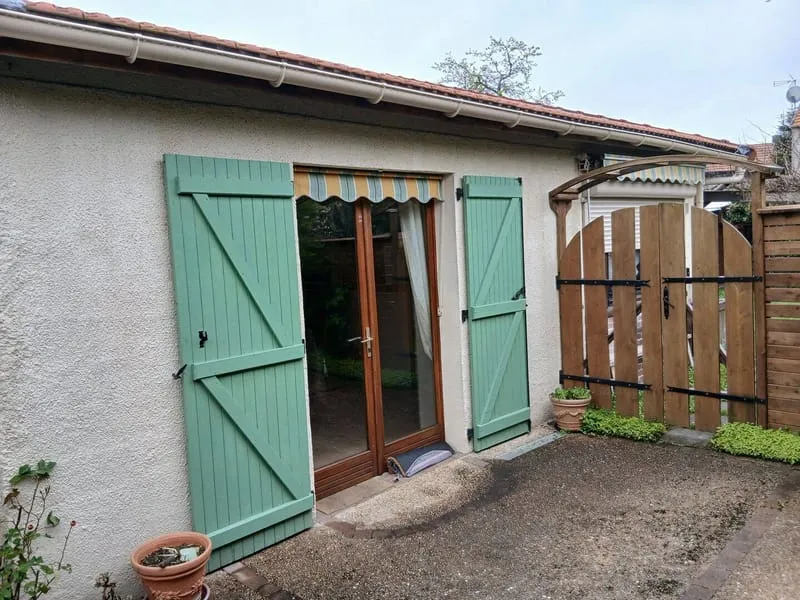 Photo 1