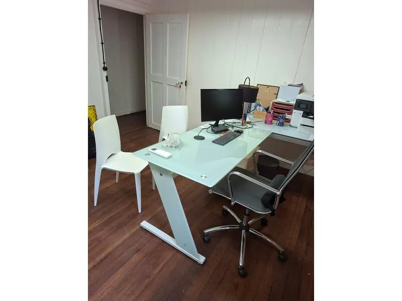Photo 3