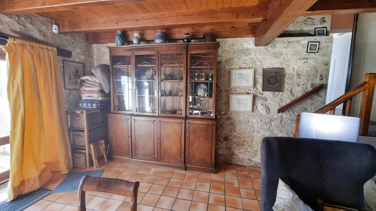 Photo 16
