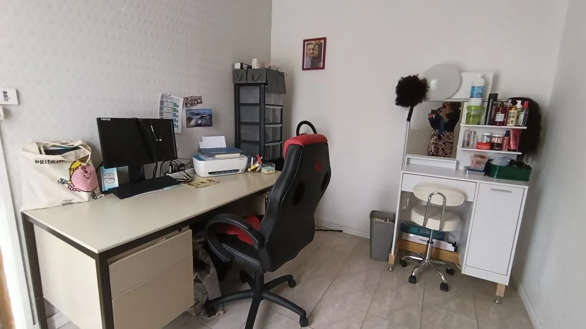 Photo 11